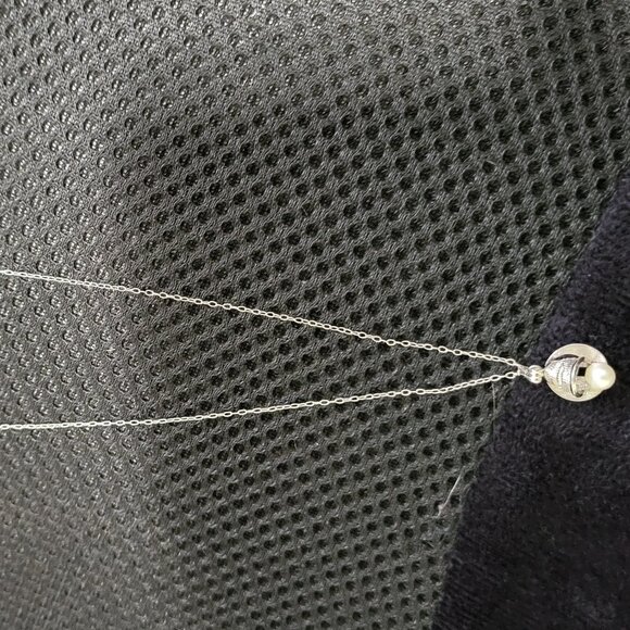 Vintage Sterling Silver Bell Pendent With Pearl Necklace. - Picture 4 of 8